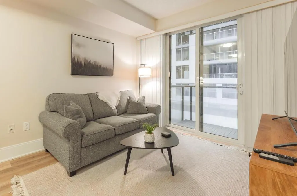Toronto Entertainment District - King Bed Condo - Close To Core - Dome - Scotiabank - Cne - Fort York - Near King St W 캐나다